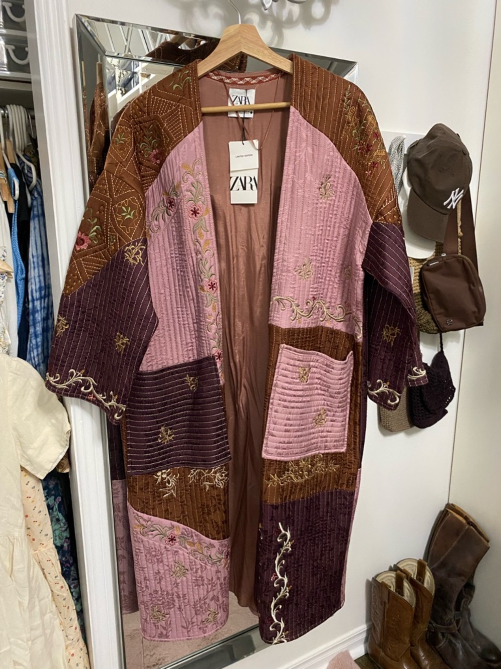 *RARE* Limited Edition ZARA embroidered patchwork kimono - Picture 2 of 8
